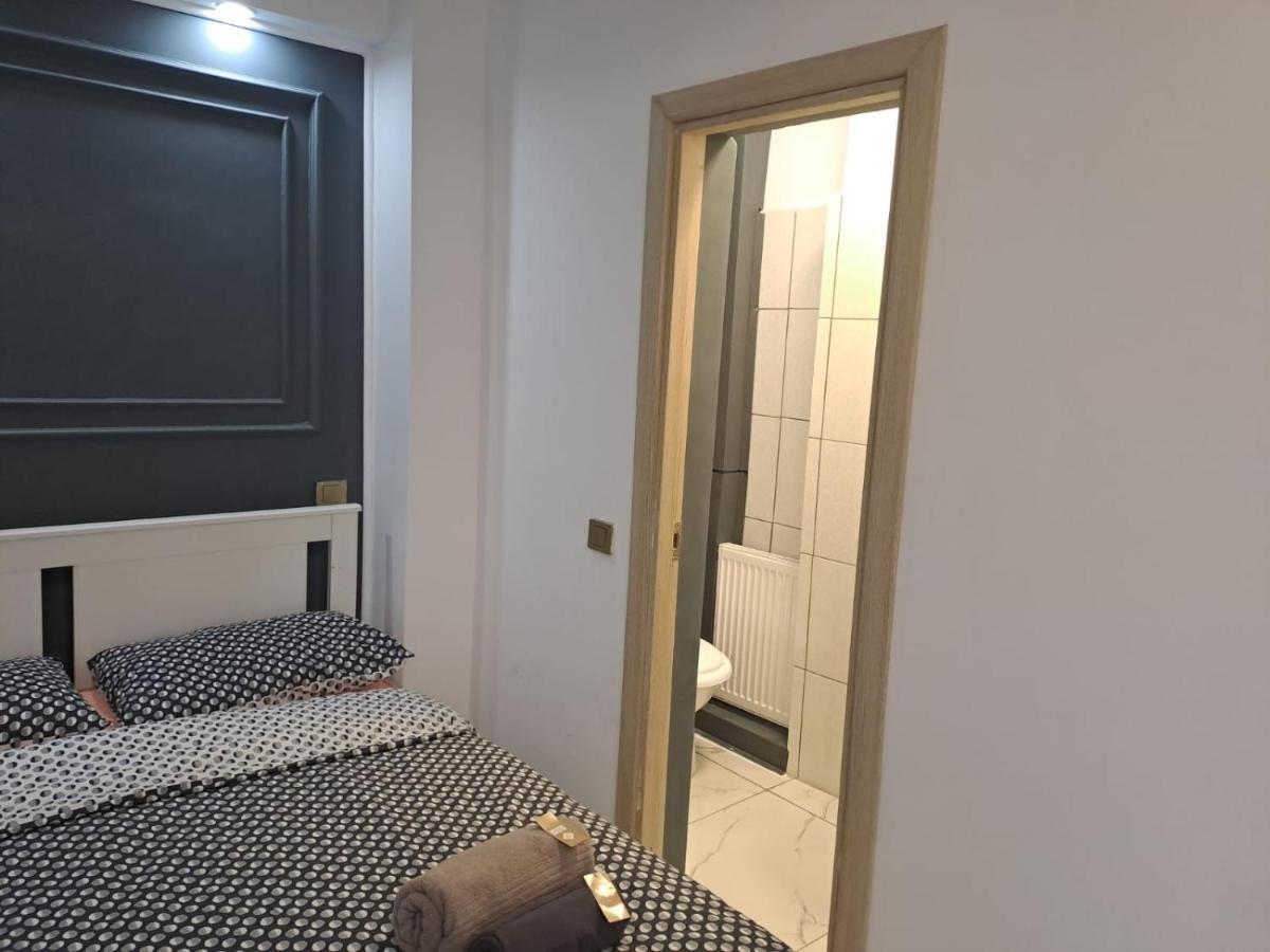Apartamento Deluxe Studio Oldtown Bucarest Exterior foto