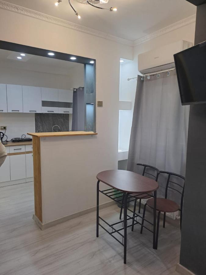 Apartamento Deluxe Studio Oldtown Bucarest Exterior foto